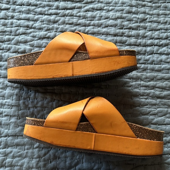 Free people, sandals slides - Picture 2 of 7